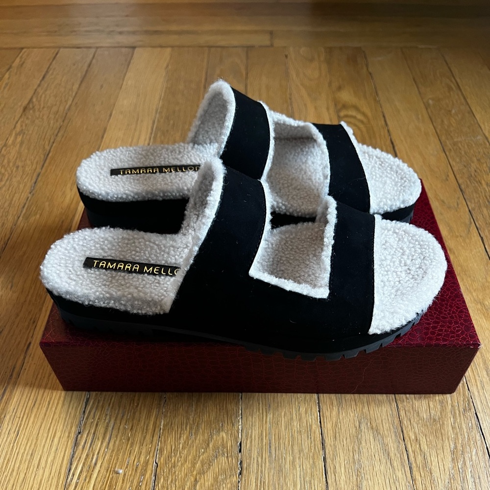 BNIB Tamara Mellon Roam 35 Black Suede & Shearling Size 40